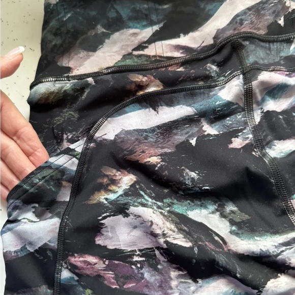 Lululemon Fast Free Tight 19’ Nulux Glacier Camo Starlight Multi sz 6 - Picture 5 of 11